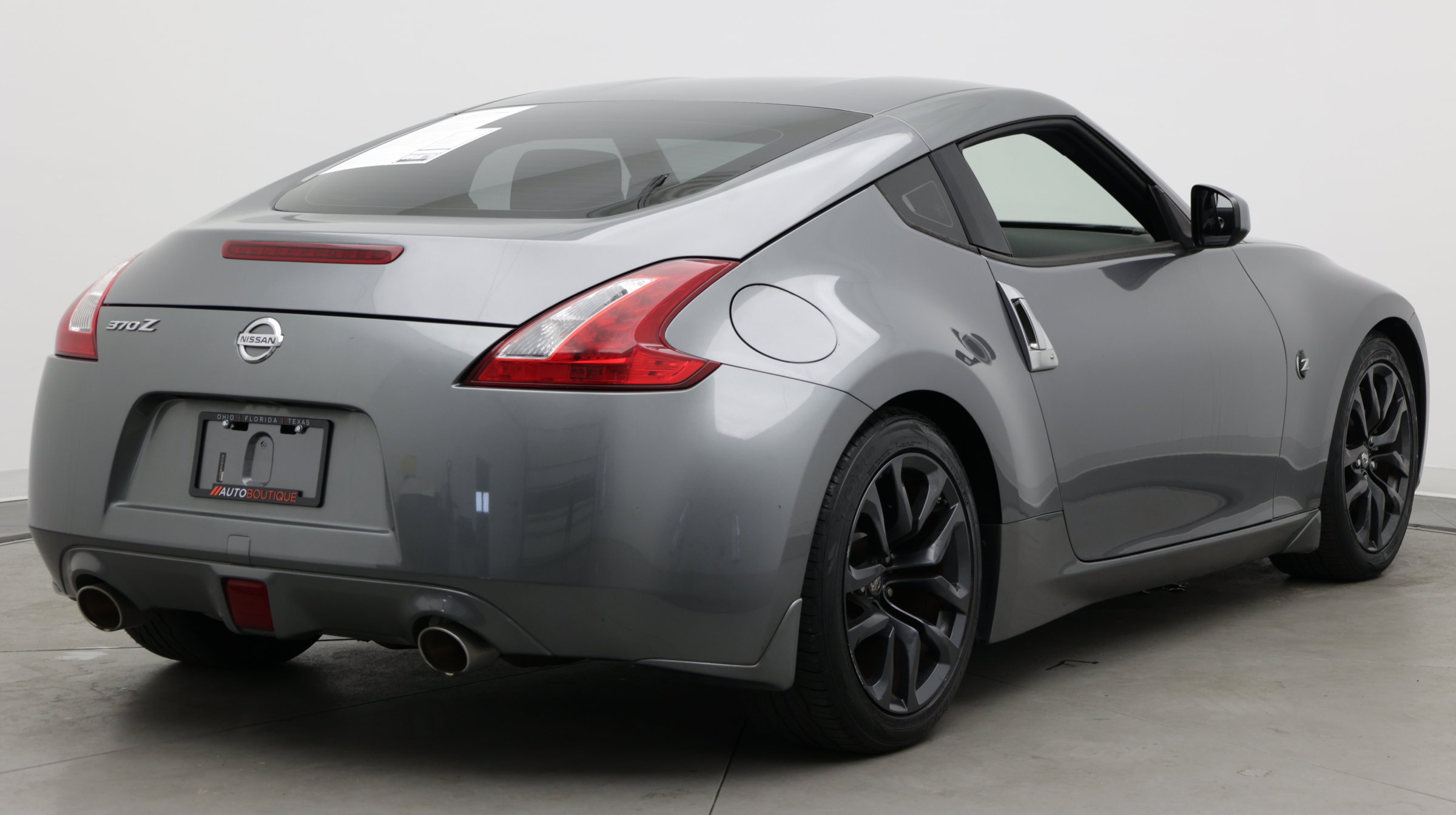 Used 2017 Nissan 370Z Coupe RWD image 7