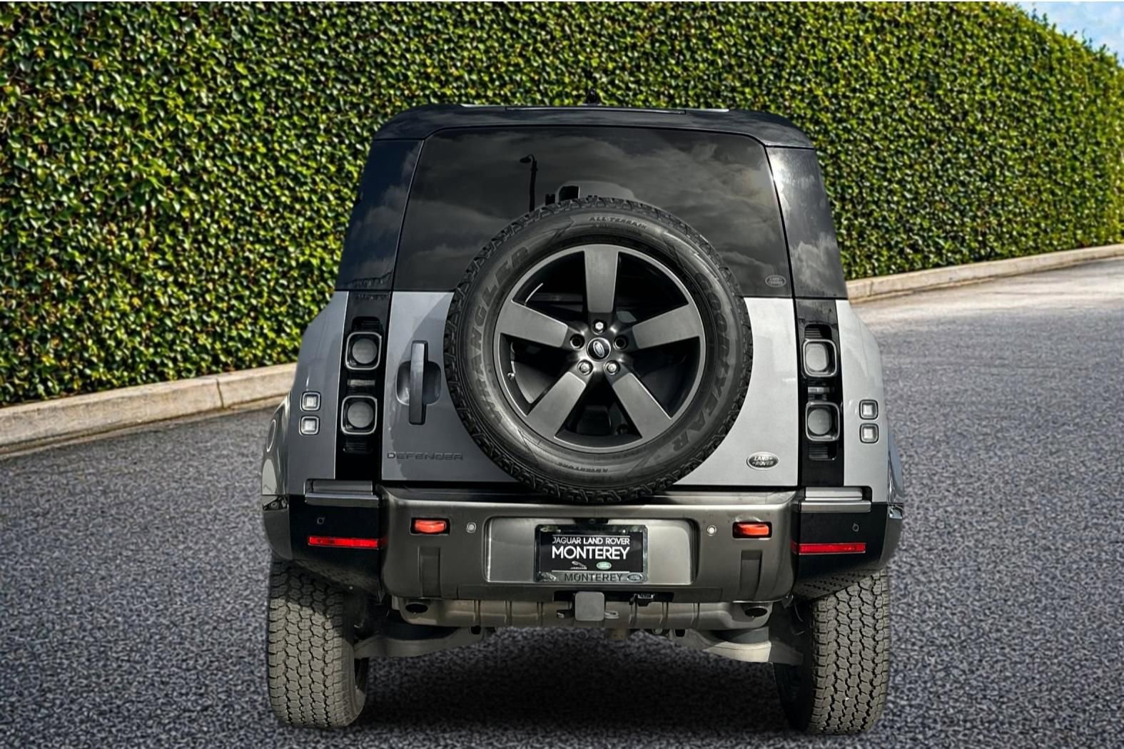 Used 2020 Land Rover Defender 110 X AWD/4WD image 5