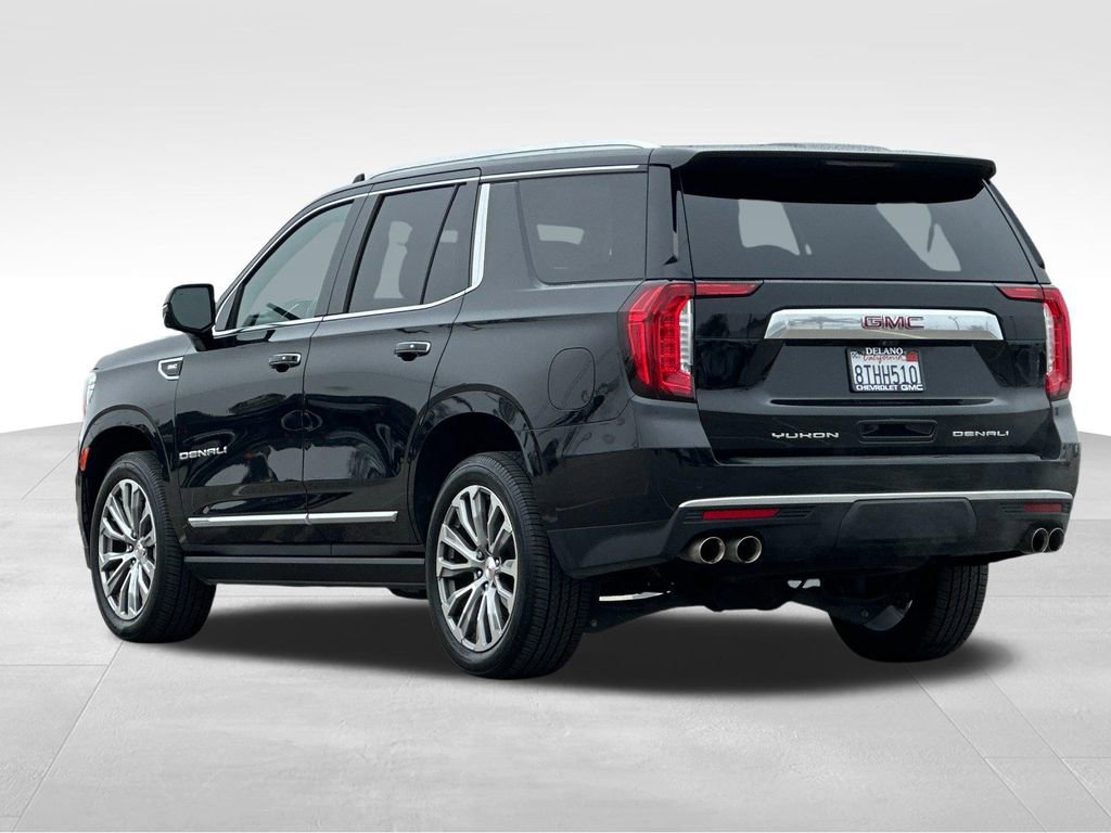Used 2021 GMC Yukon Denali w/ Denali Premium Package image 3