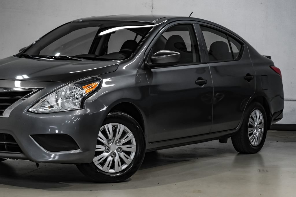 Used 2019 Nissan Versa S Plus FWD image 5