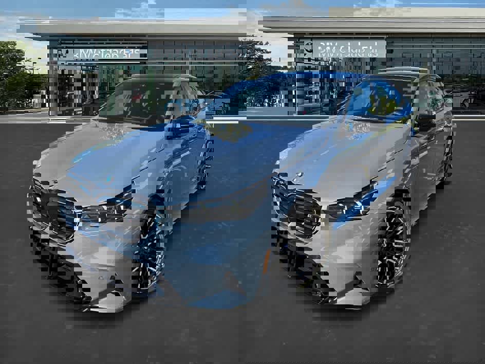 New 2026 BMW M5 w/ Executive Package image 3