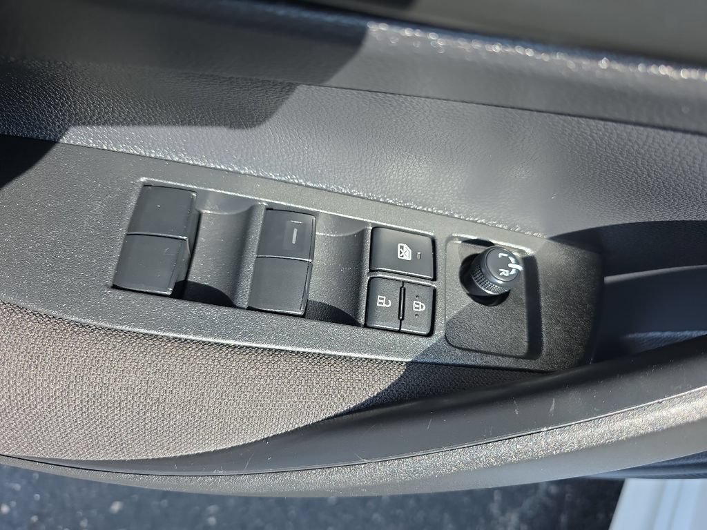 Used 2026 Toyota Corolla LE FWD image 19