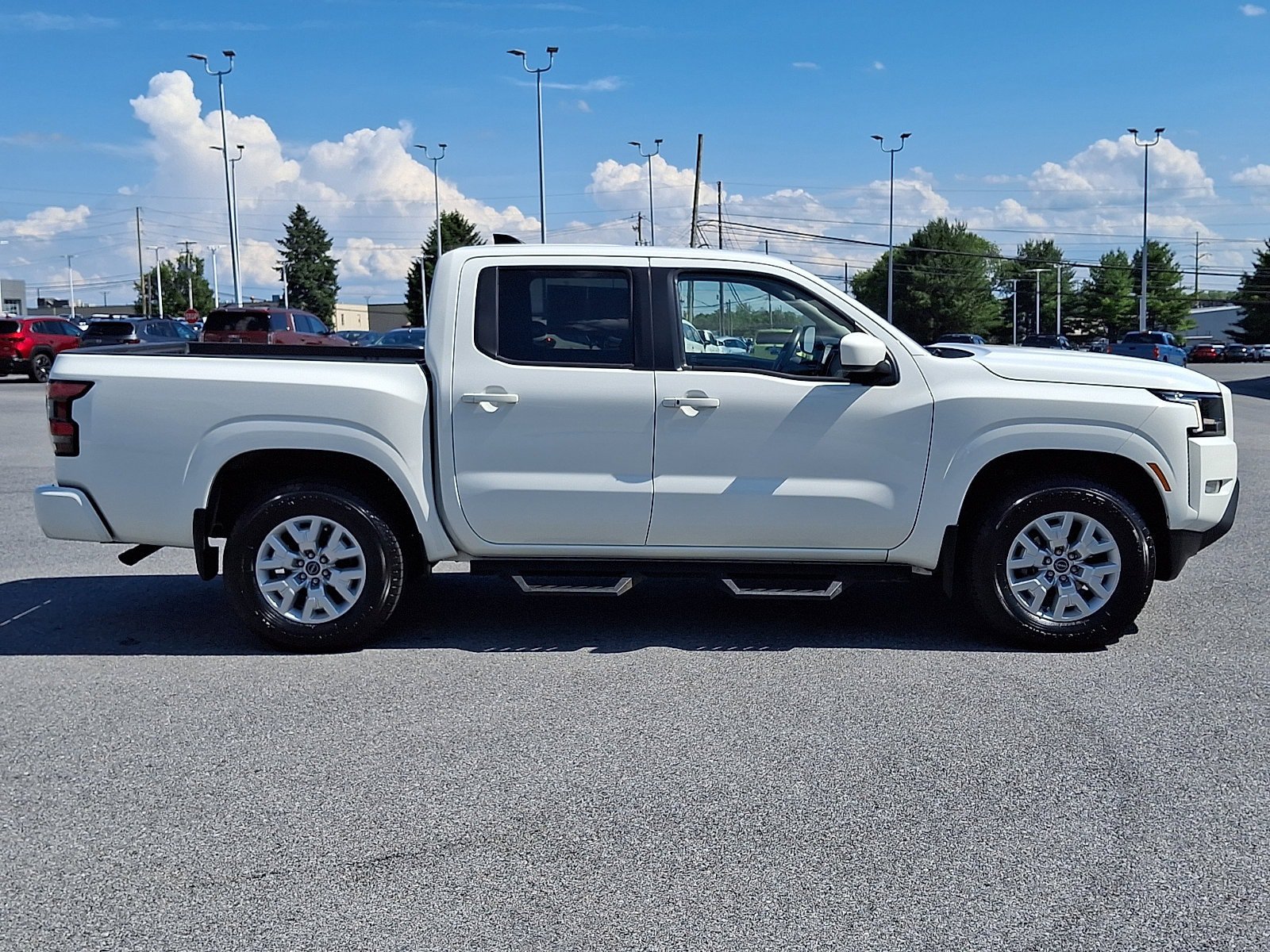 Certified 2024 Nissan Frontier SV w/ SV Convenience Package AWD/4WD image 8
