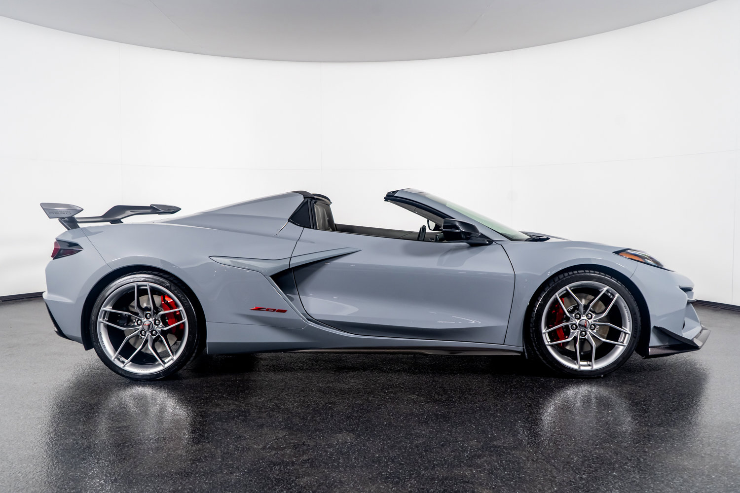 Used 2025 Chevrolet Corvette Z06 image 6
