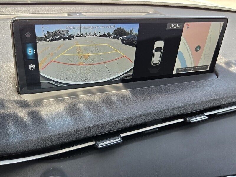 Used 2025 Genesis GV70 3.5T Sport image 22