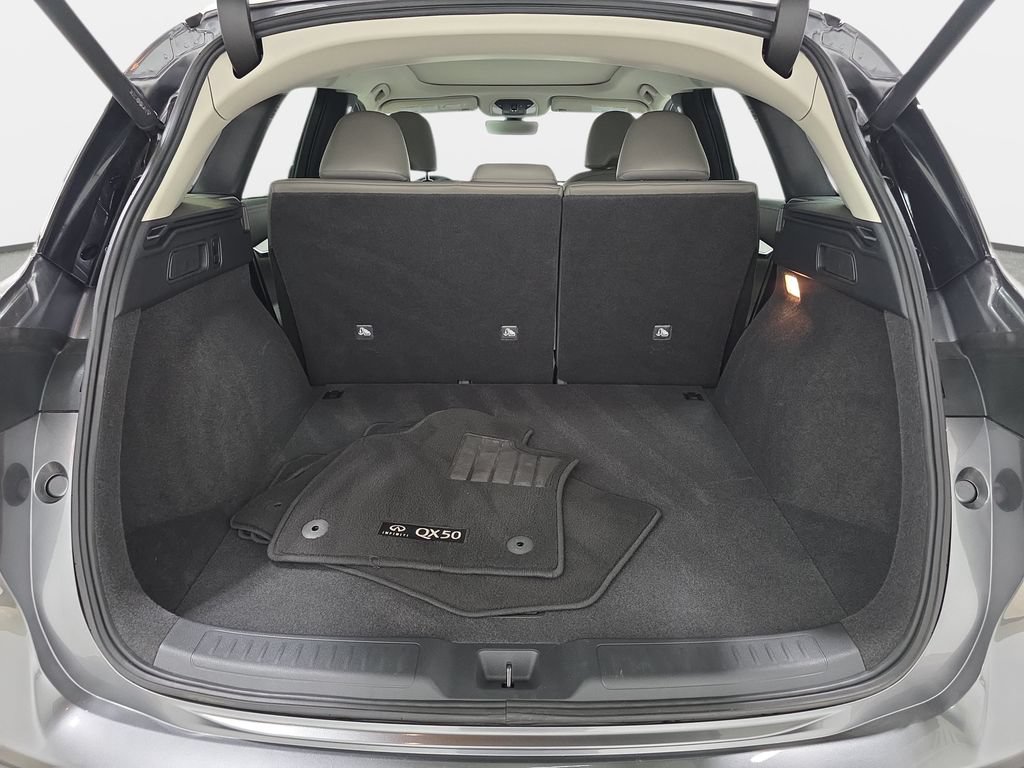 Certified 2025 INFINITI QX50 Luxe AWD/4WD image 30