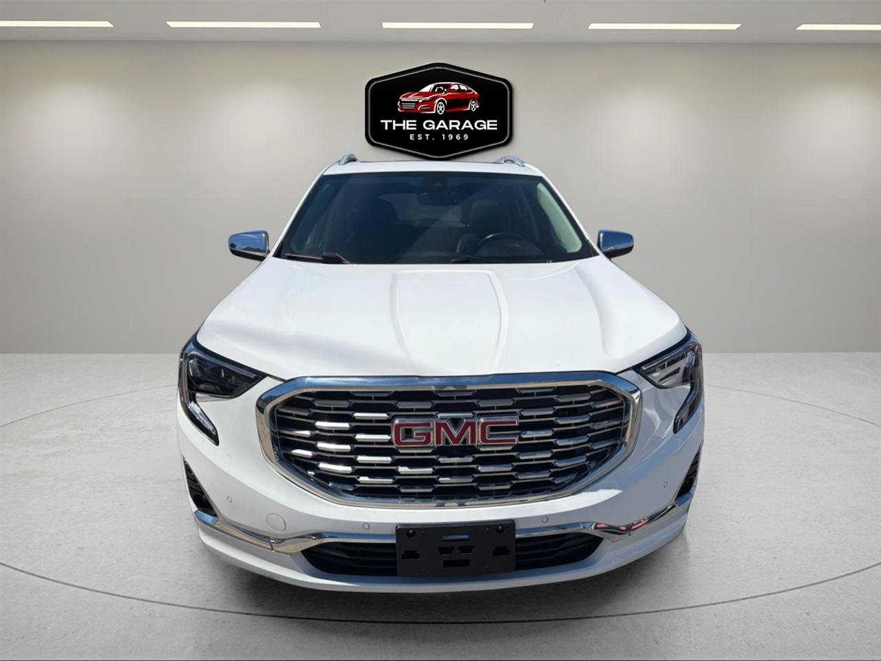 Used 2020 GMC Terrain Denali w/ LPO, Floor Liner Package AWD/4WD image 8