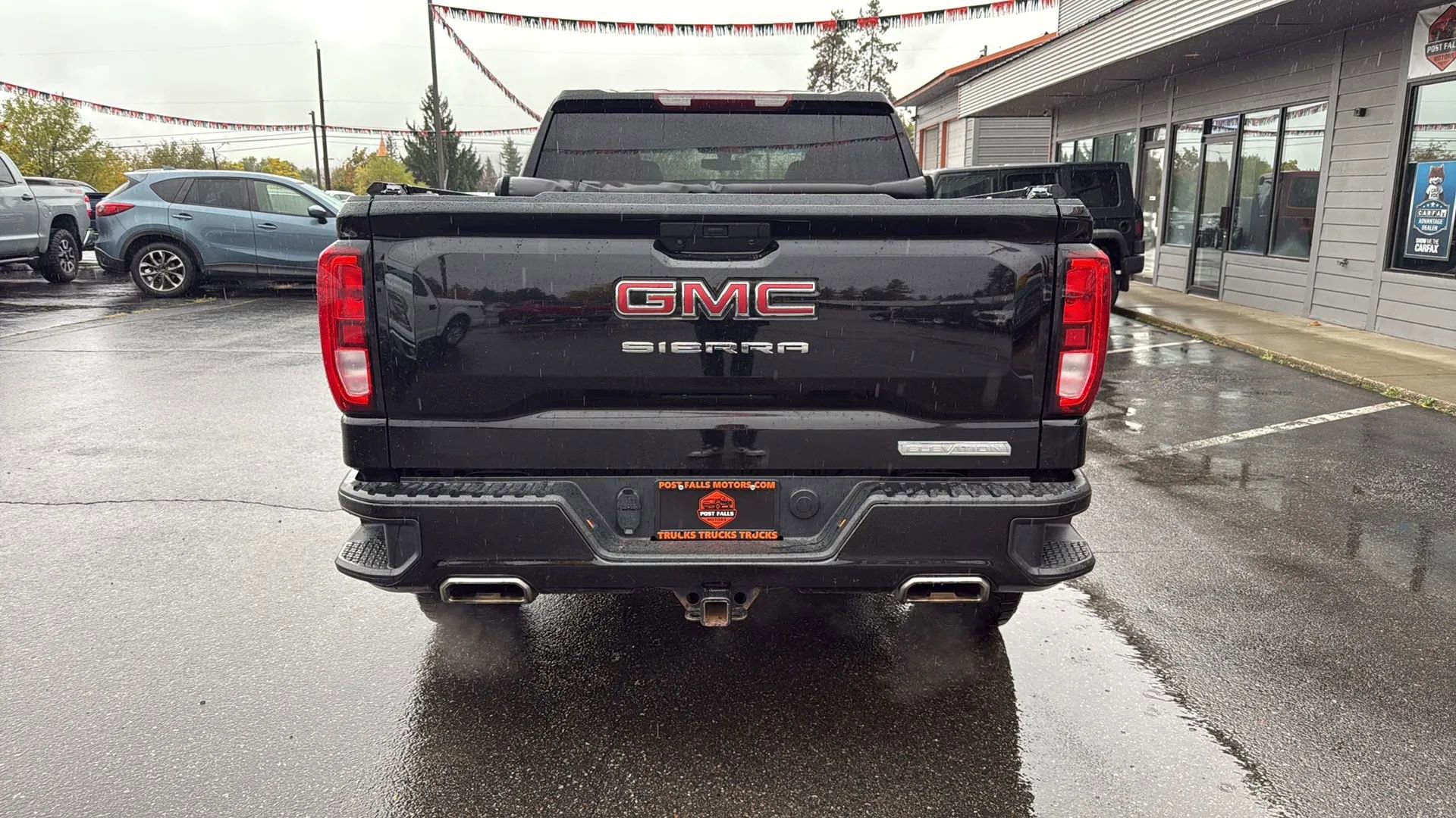 Used 2021 GMC Sierra 1500 Elevation image 2