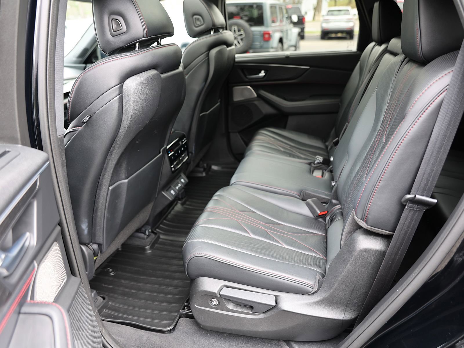 Used 2022 Acura MDX Type S image 25