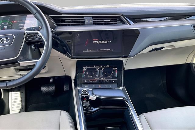 Used 2024 Audi Q8 e-tron Premium AWD/4WD image 6
