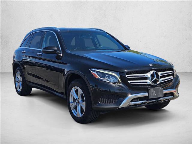 Used 2018 Mercedes-Benz GLC 300 4MATIC image 3