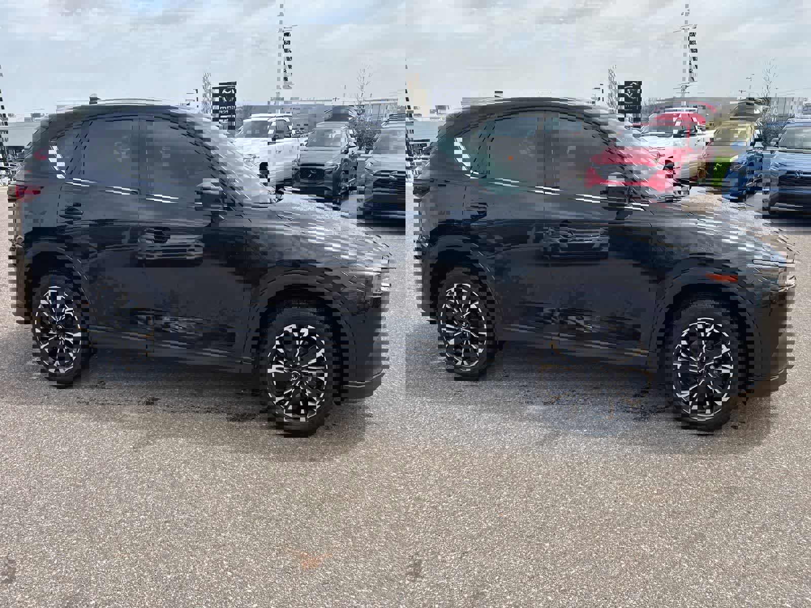 Used 2023 MAZDA CX-5 AWD 2.5 S w/ Premium Plus Pkg image 4