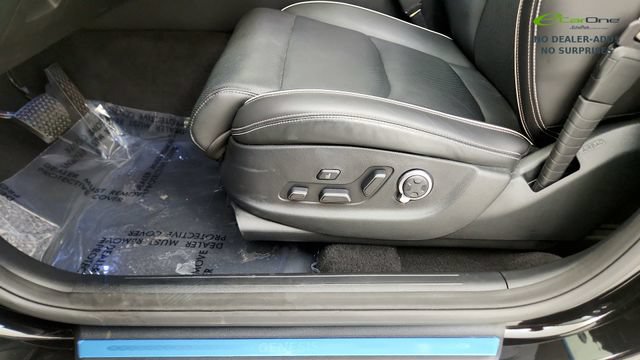 Used 2025 Genesis Electrified GV70 w/ Prestige Package AWD/4WD image 48