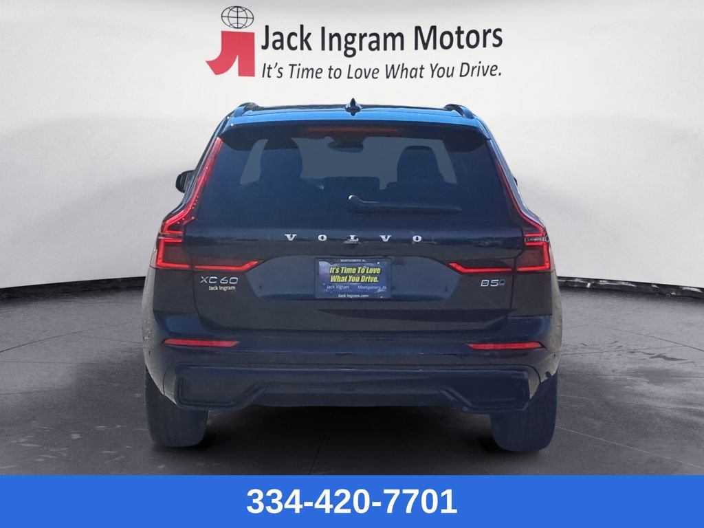 New 2026 Volvo XC60 B5 Plus w/ Climate Package image 4