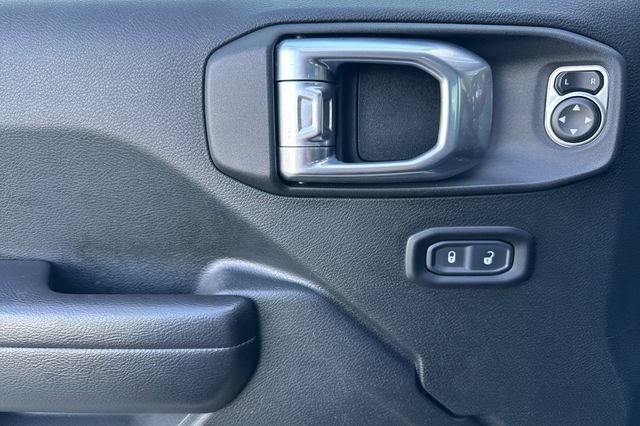 Used 2021 Jeep Wrangler Unlimited Rubicon image 11
