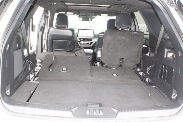 Used 2025 Ford Explorer ST-Line w/ Premium Package AWD/4WD image 41
