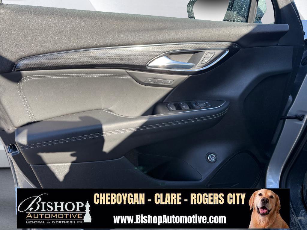 Used 2023 Buick Envision Essence image 23