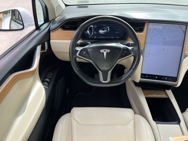 Used 2018 Tesla Model X 100D image 10