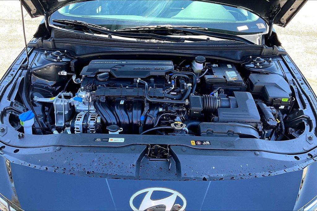 New 2026 Hyundai Elantra Limited image 12