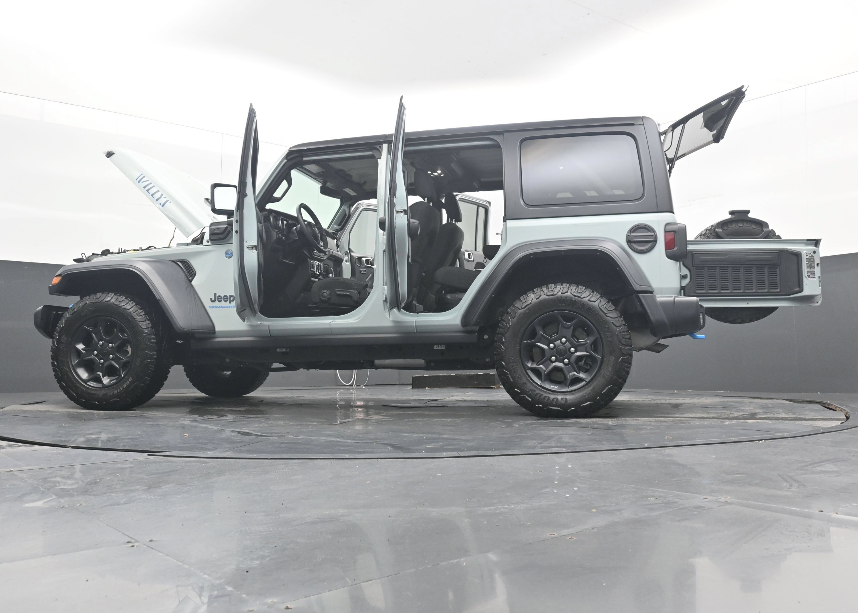 Used 2023 Jeep Wrangler Unlimited w/ 8.4" Radio Group AWD/4WD image 44