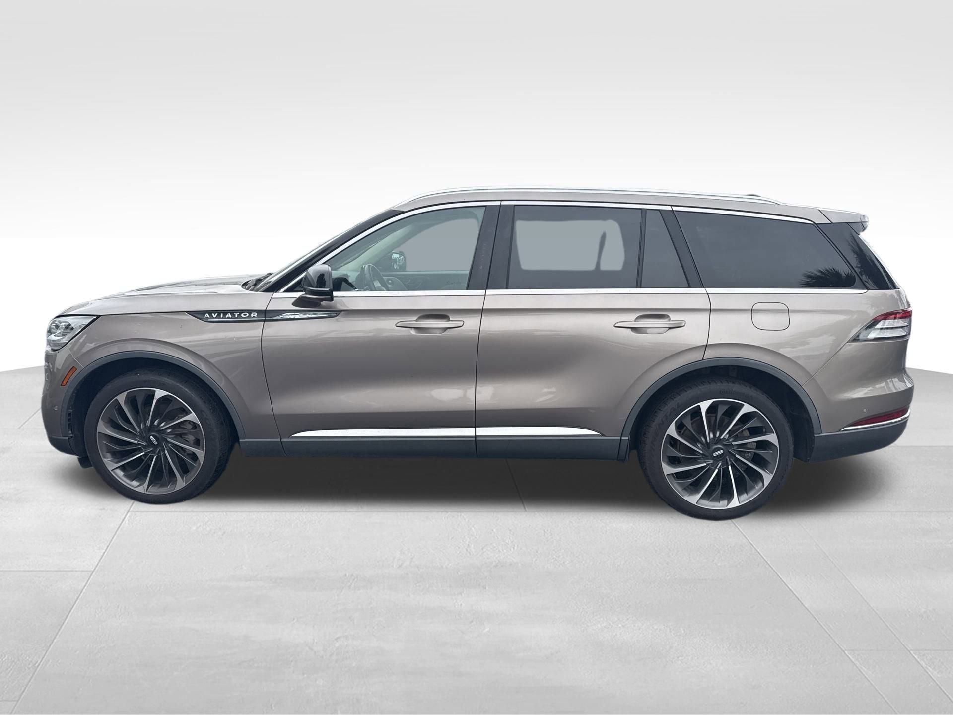 Used 2021 Lincoln Aviator Reserve w/ Equipment Group 202A image 21