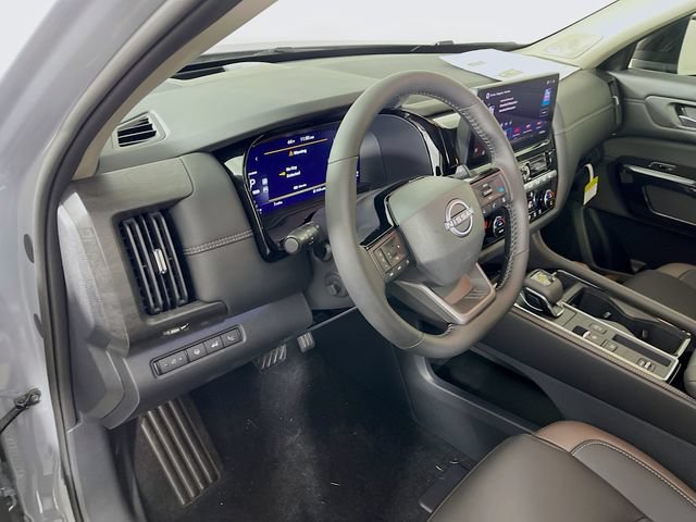 New 2026 Nissan Pathfinder Platinum w/ Cargo Package FWD image 7