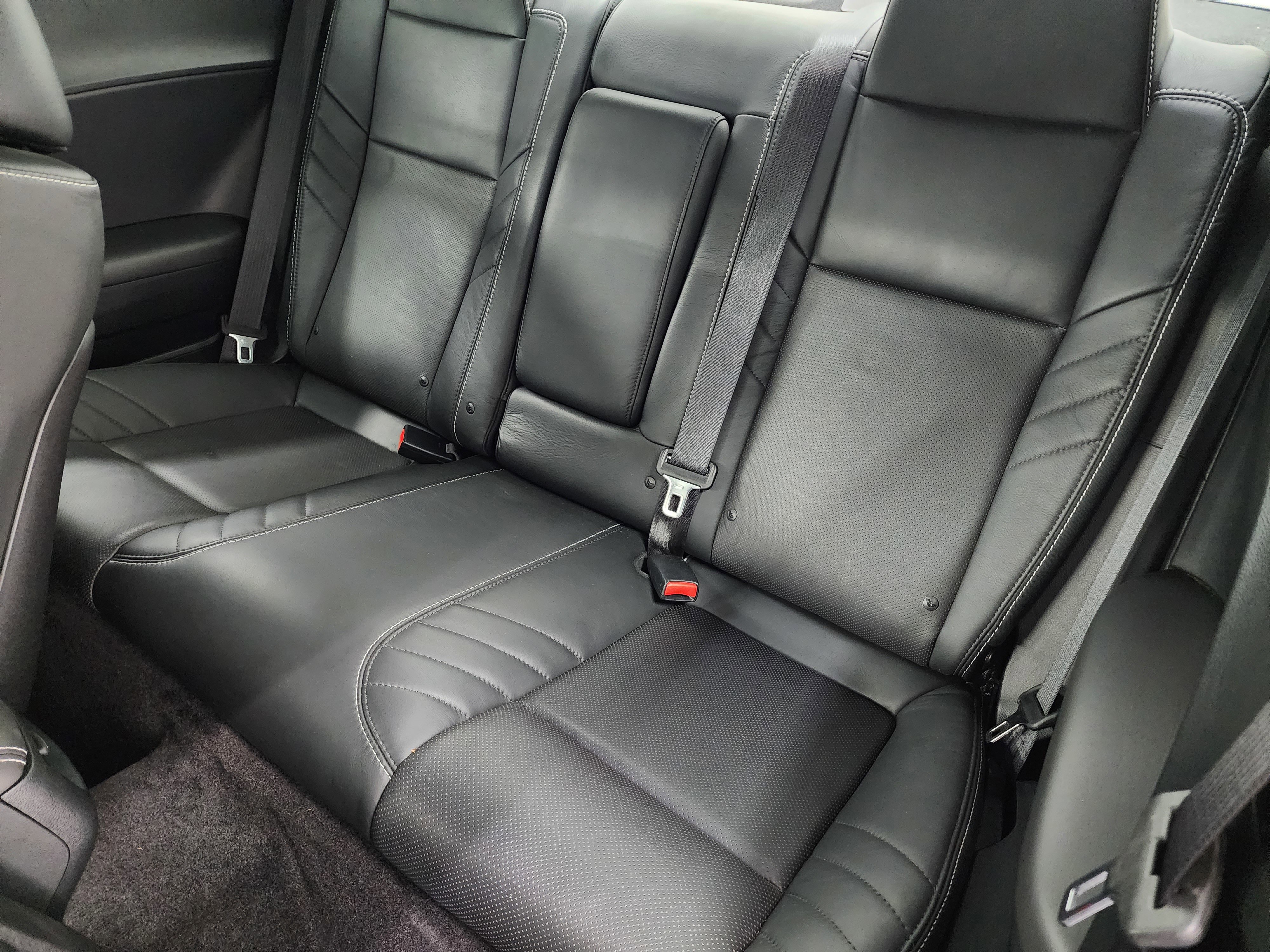 Used 2017 Dodge Challenger SRT Hellcat RWD image 9