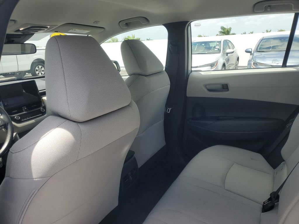 Used 2025 Toyota Corolla Cross L FWD image 11