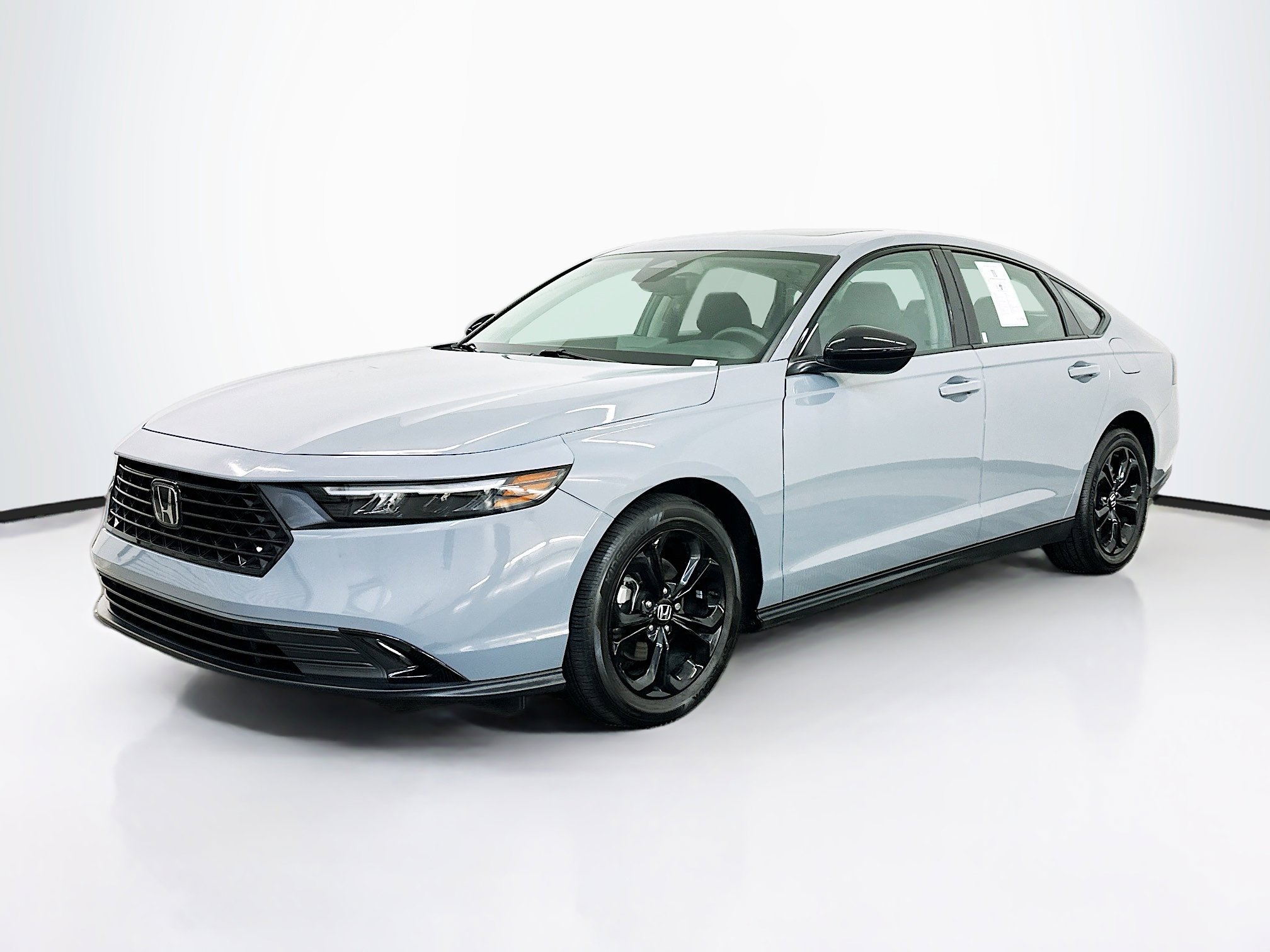 Used 2025 Honda Accord SE image 3