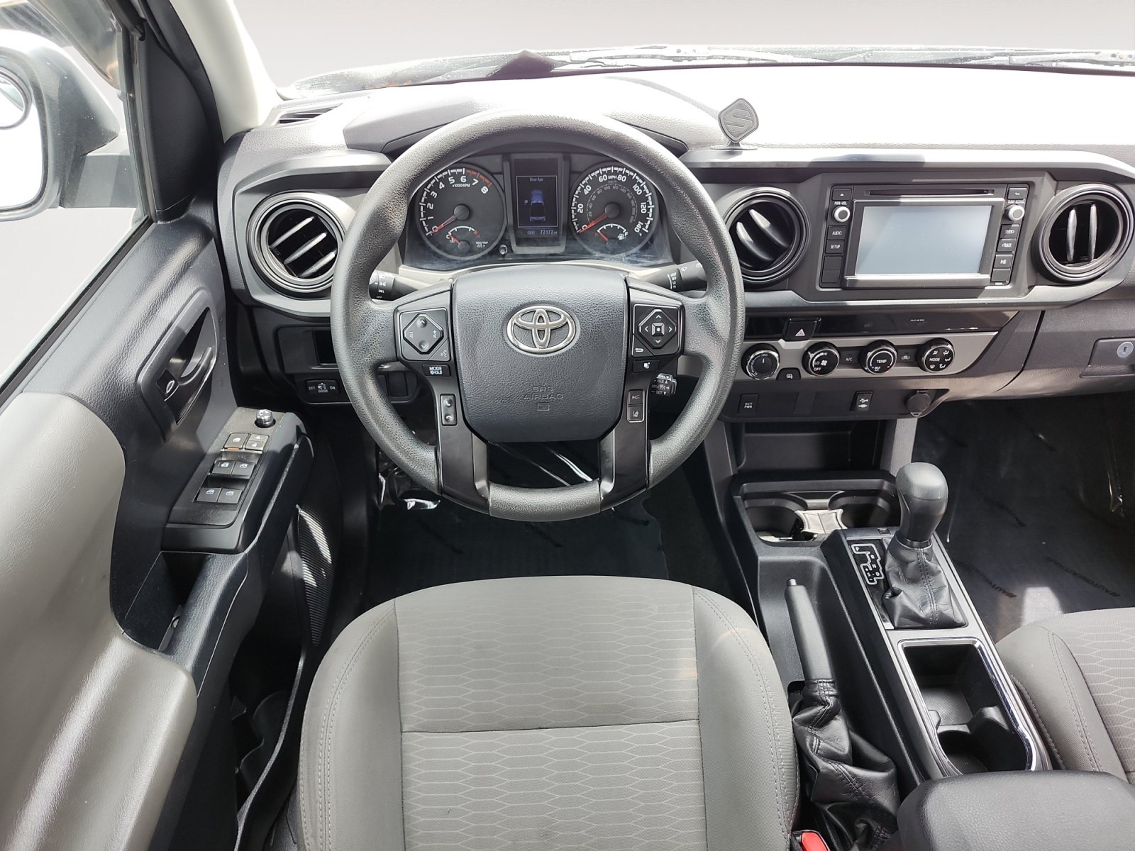 Used 2018 Toyota Tacoma SR w/ SR Convenience Package AWD/4WD image 11