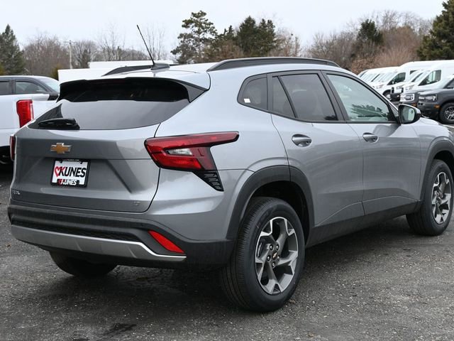 New 2026 Chevrolet Trax LT w/ Driver Confidence Package image 5