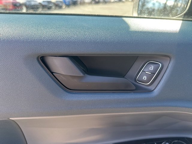 New 2025 Ford Maverick XL image 12