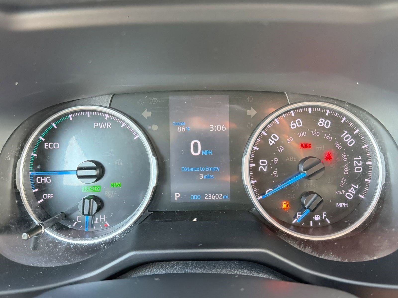 Used 2021 Toyota RAV4 XLE Premium image 20