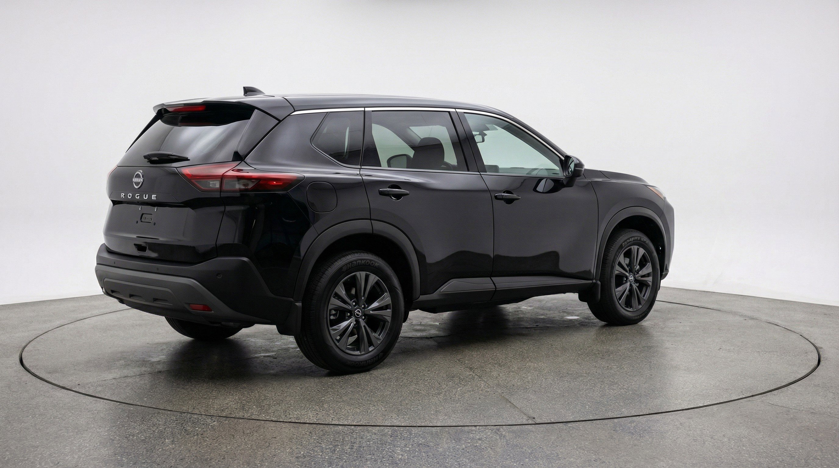 Used 2025 Nissan Rogue SV AWD/4WD image 9
