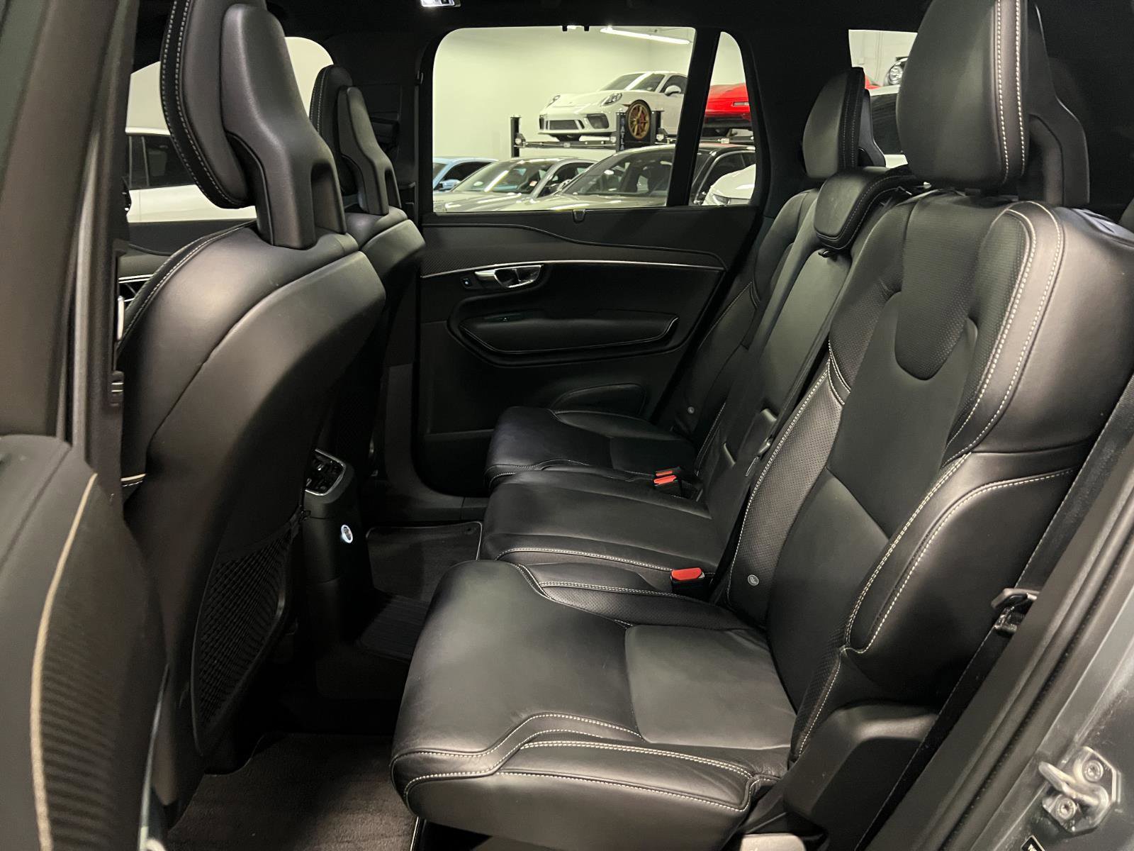 Used 2020 Volvo XC90 T8 R-Design w/ Protection Package Premier image 29
