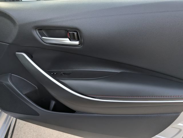 Certified 2025 Toyota Corolla SE w/ SE Premium Package FWD image 32
