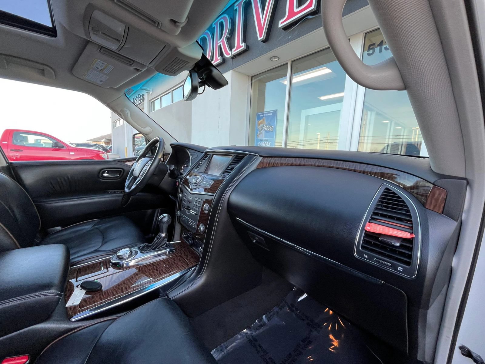 Used 2017 Nissan Armada Platinum AWD/4WD image 25