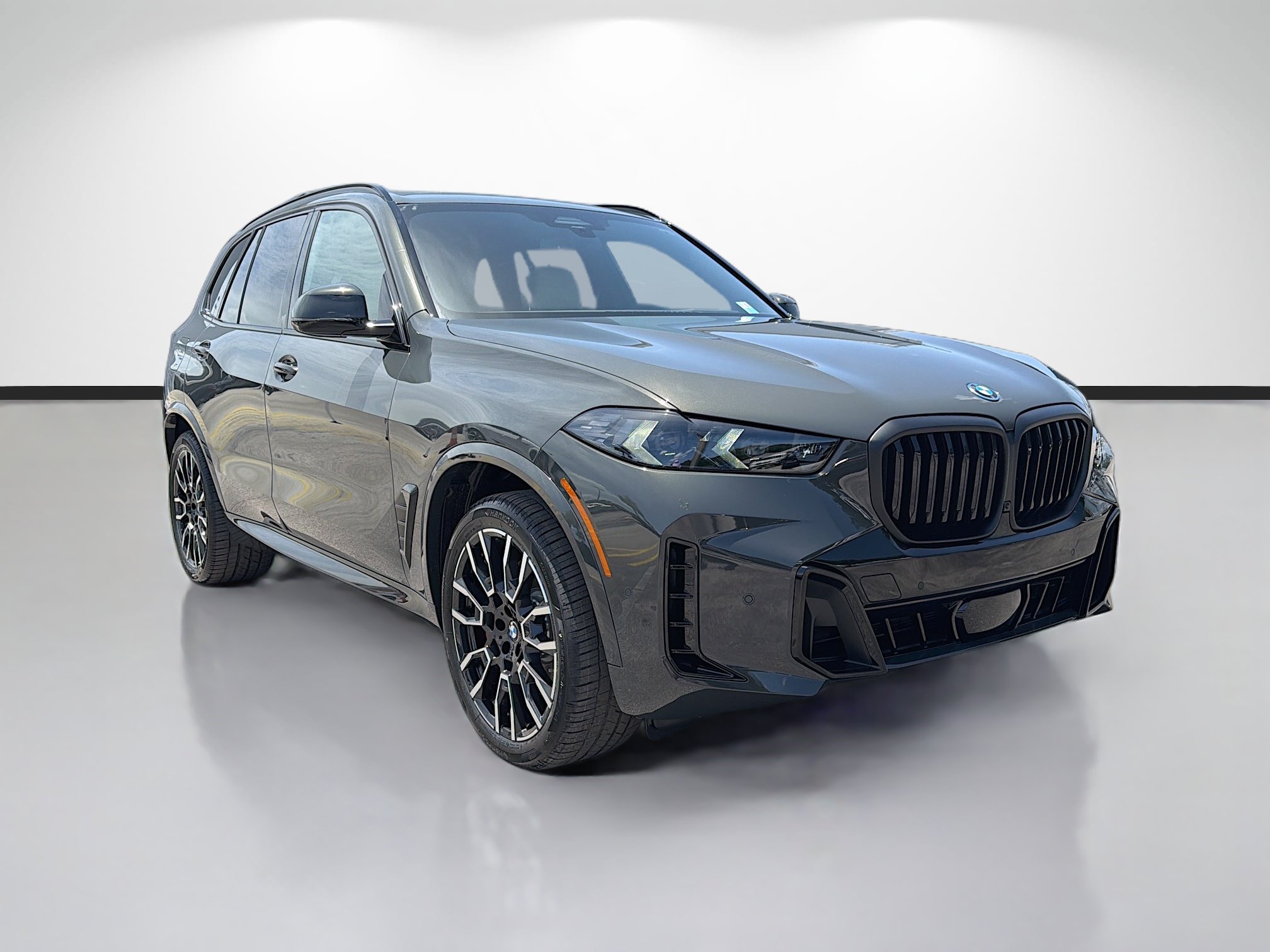 New 2026 BMW X5 xDrive50e w/ M Sport Package