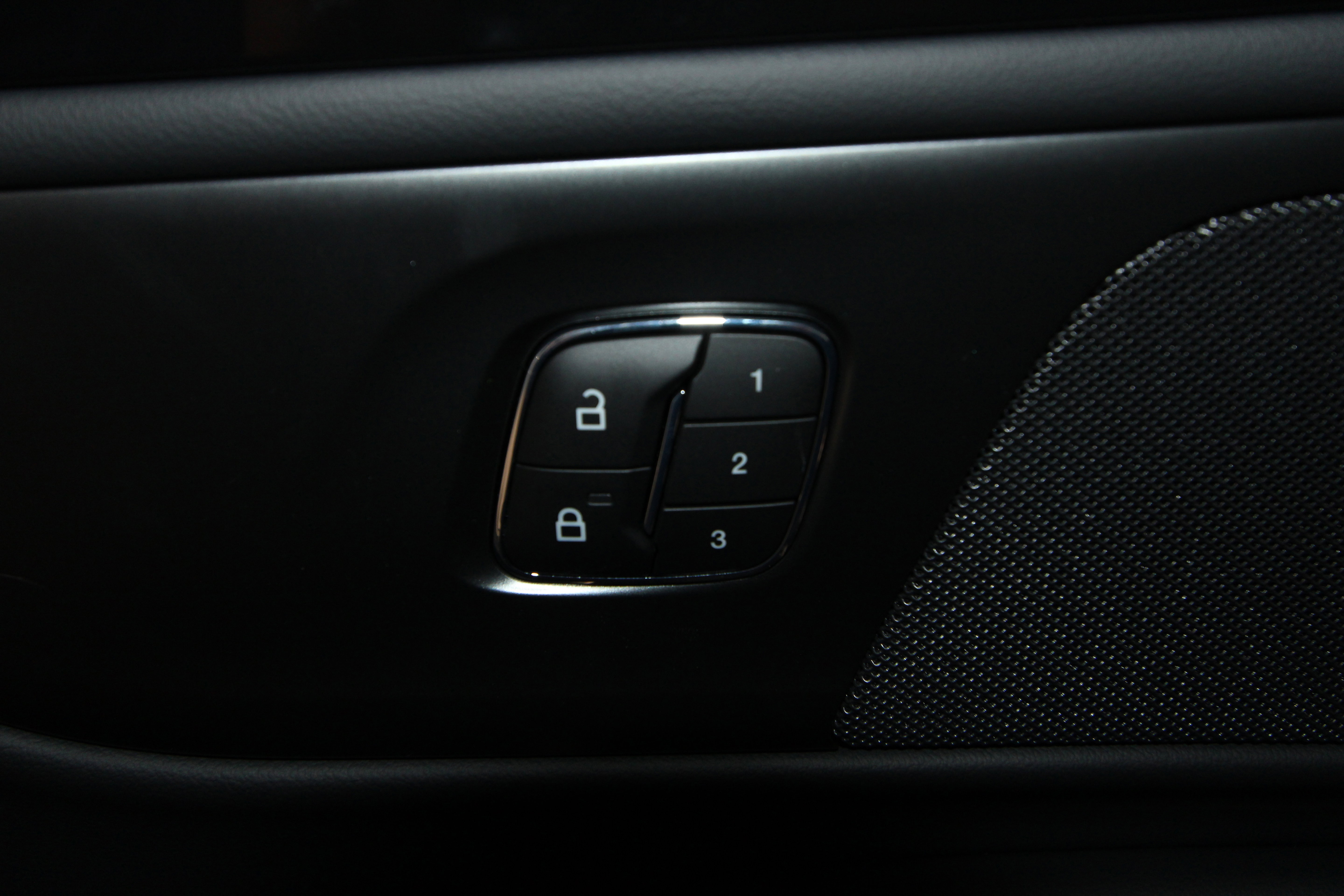 New 2026 Lincoln Nautilus Premier image 8