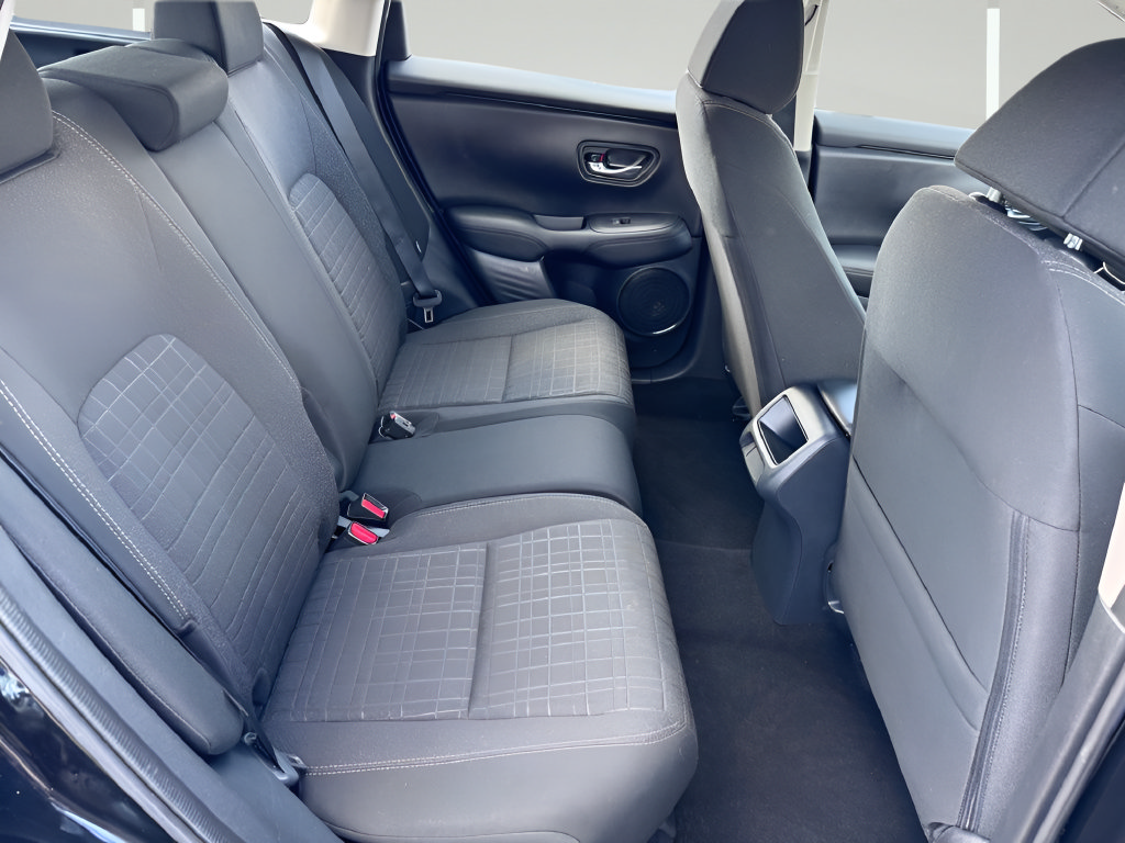 Used 2025 Honda HR-V LX image 30