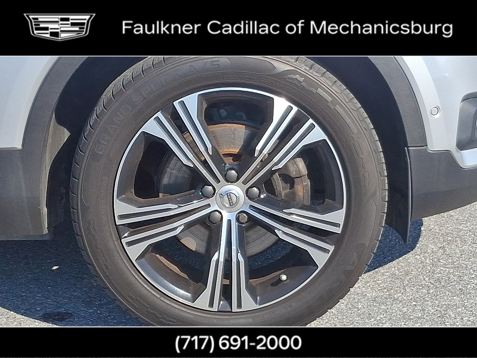 Used 2019 Volvo XC40 T5 Inscription AWD/4WD image 13