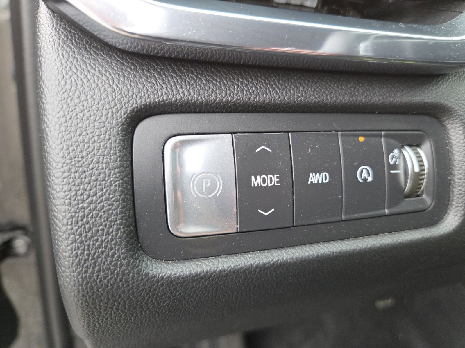 Used 2024 GMC Acadia Elevation AWD/4WD image 14