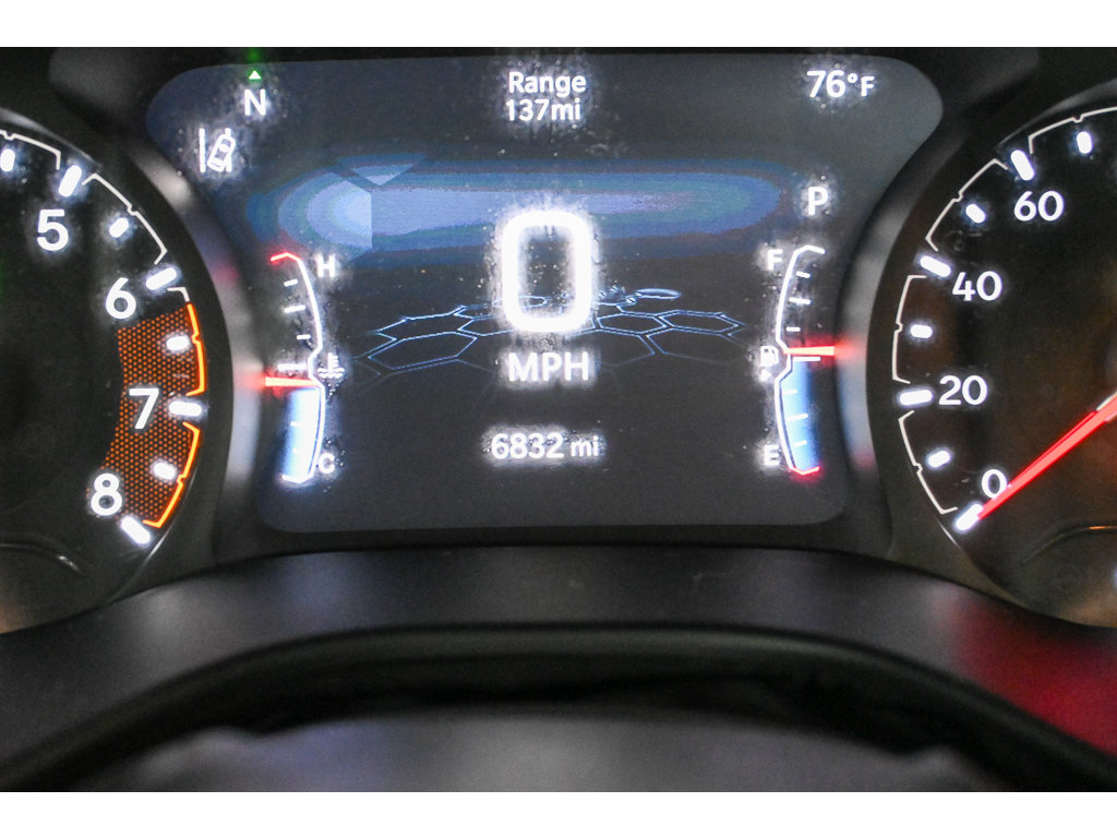 Used 2025 Jeep Compass Limited w/ Sun & Sound Group AWD/4WD image 36