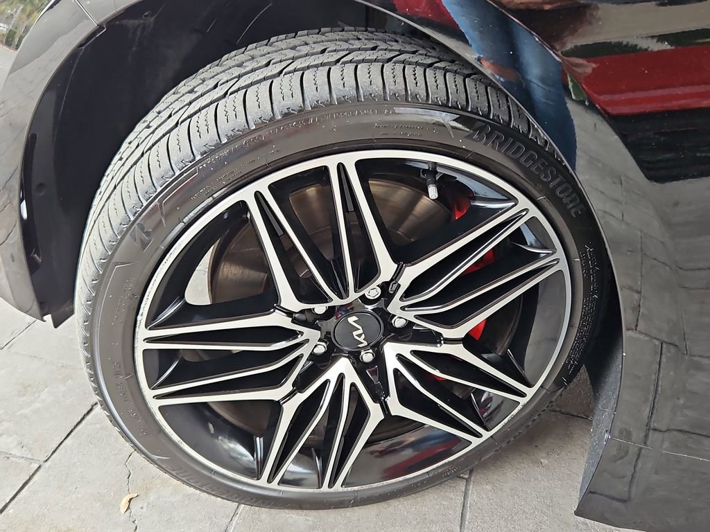 Used 2022 Kia Stinger GT2 image 37