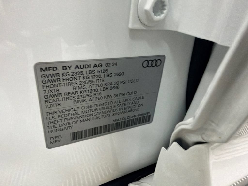 Used 2024 Audi Q3 2.0T Premium AWD/4WD image 34