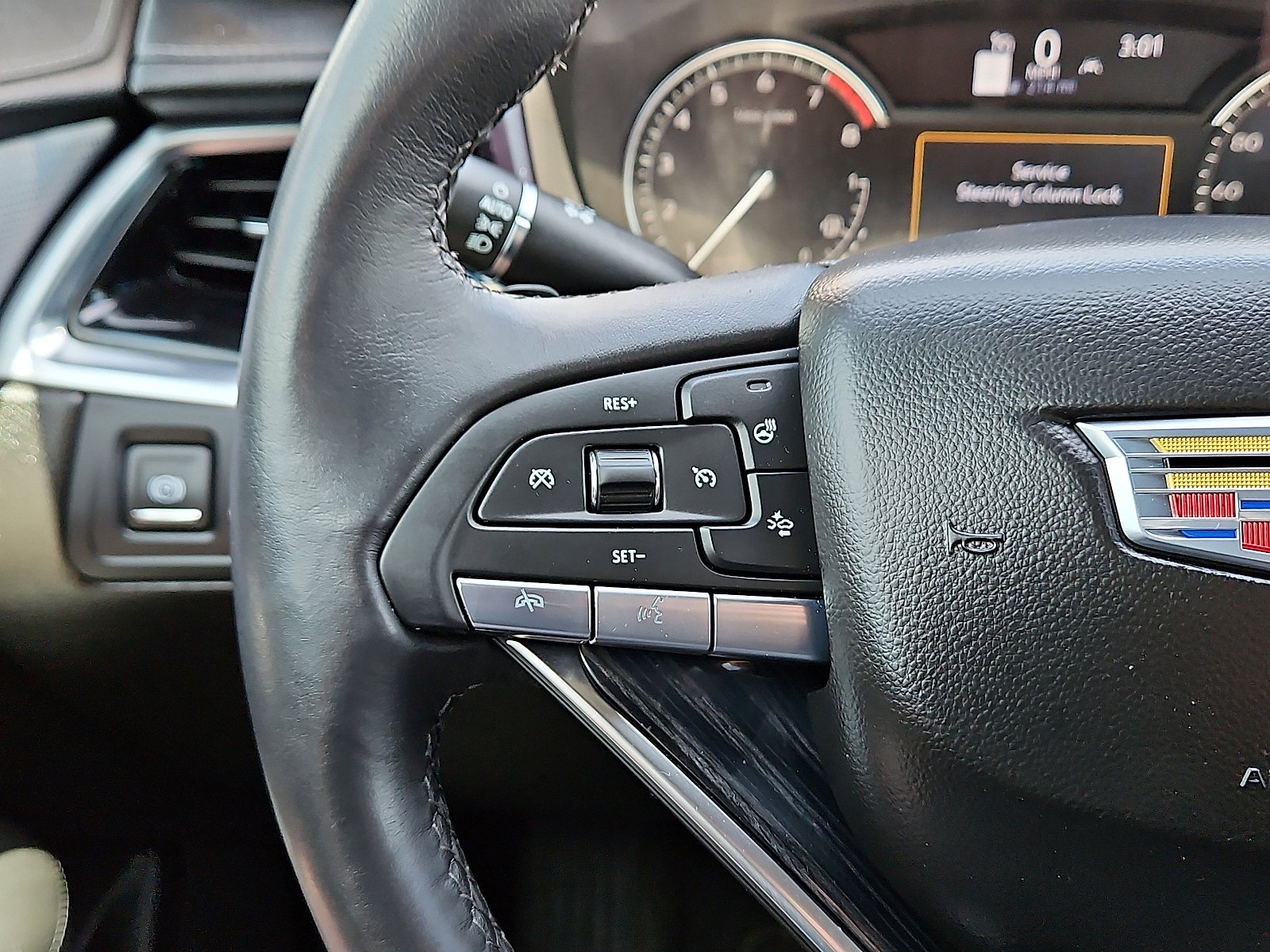 Used 2024 Cadillac XT6 Premium Luxury image 17