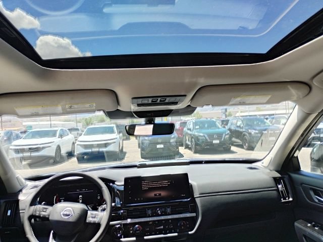 New 2026 Nissan Pathfinder Platinum AWD/4WD image 16