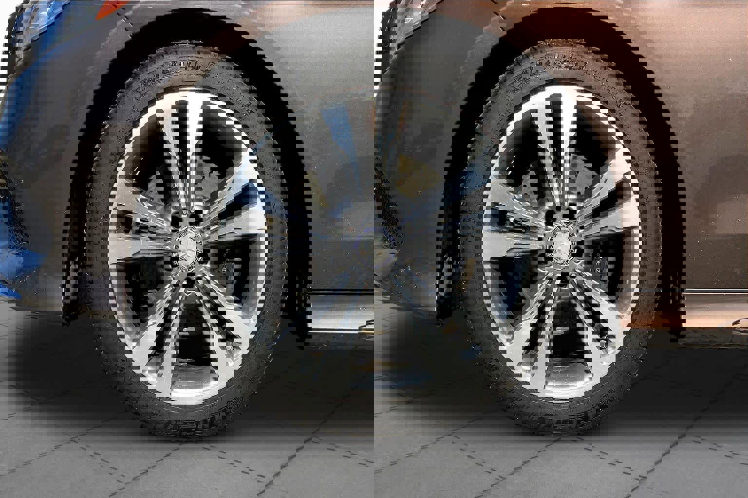 Used 2015 Mercedes-Benz E 350 4MATIC Sedan image 11