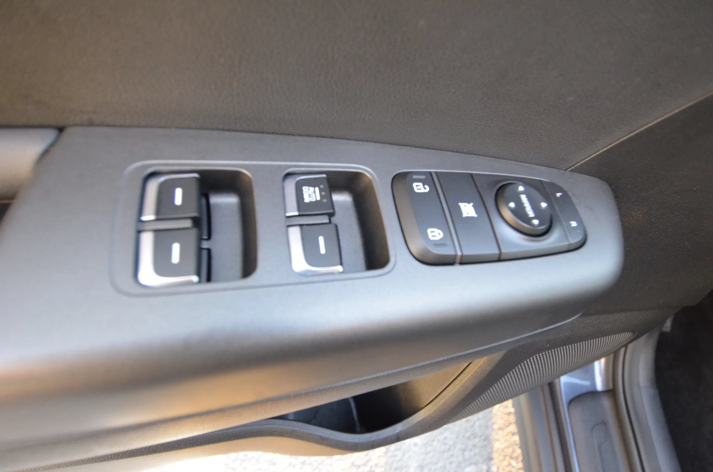 Used 2020 Kia Sportage LX AWD/4WD image 30