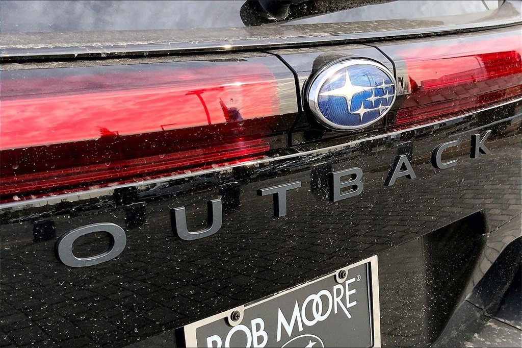 New 2026 Subaru Outback Limited image 9